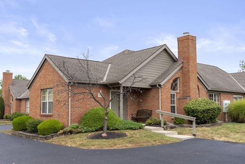 2430 Sportsman Dr, Grove City, OH, 43123-3987 | Card Image