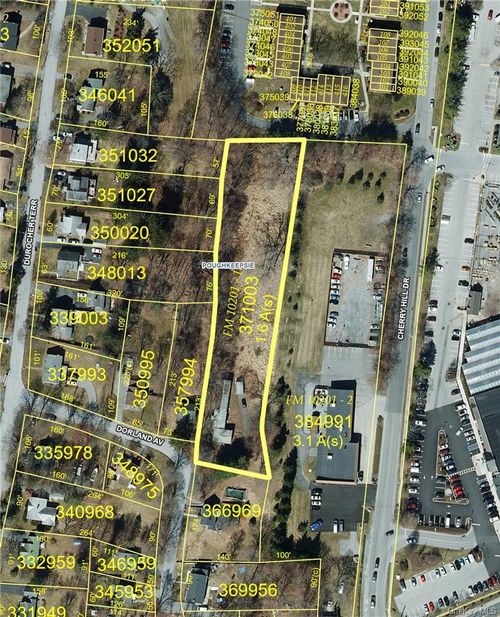 18 Dorland Ave, Poughkeepsie, NY, 12603-6404 | Card Image