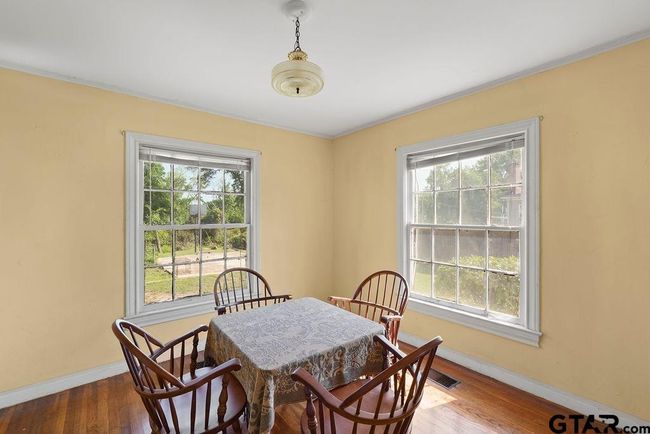 1405 Mockingbird Ln, House other with 4 bedrooms, 2 bathrooms and null parking in Tyler TX | Image 7