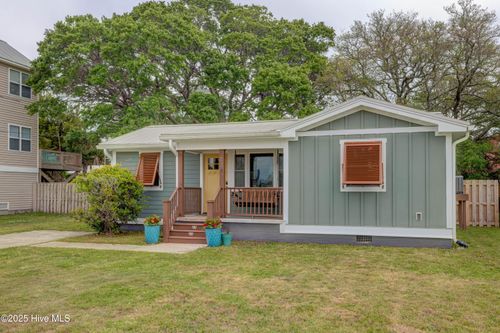 228 Florida Ave, Carolina Beach, NC, 28428-5803 | Card Image
