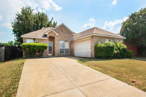 1104 E Oak St, Wylie, TX, 75098-5177 | Card Image