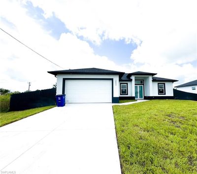 2503 26th St W, House other with 3 bedrooms, 2 bathrooms and null parking in Lehigh Acres FL | Image 2