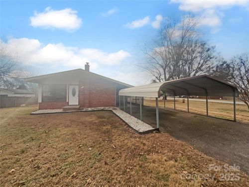 185 Crosswhite Ln, Statesville, NC, 28625-8750 | Card Image