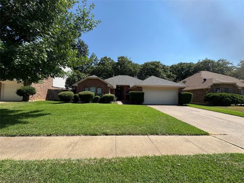521 Post Oak Rd, Grapevine, TX, 76051-4465 | Card Image