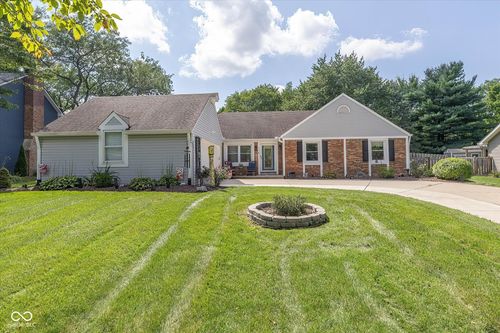 114 Maplewood Dr, Noblesville, IN, 46062-9153 | Card Image