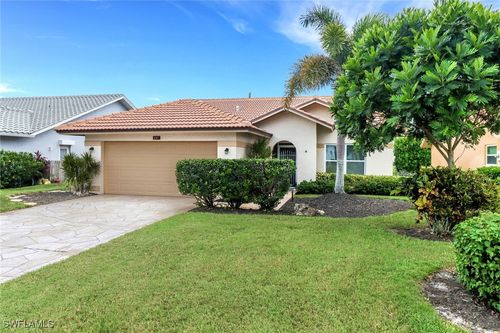 681 Kings Way, NAPLES, FL, 34104 | Card Image