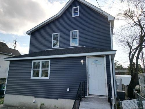 21 Randall Ave, Lynbrook, NY, 11563-3622 | Card Image