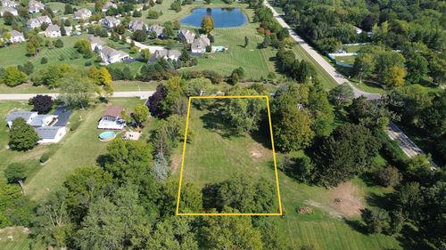 Lot 7 Hickory Nut Grove Ln, Cary, IL, 60013 | Card Image