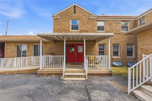 19621 Wood St, Melvindale, MI, 48122-2201 | Card Image