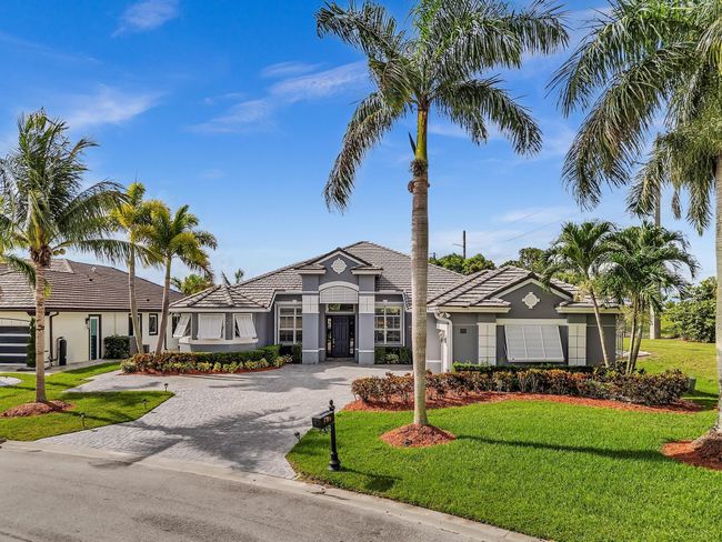755 Sw River Bend Cir, House other with 4 bedrooms, 3 bathrooms and null parking in Stuart FL | Image 5