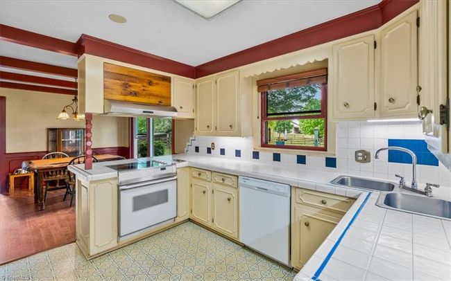 9020 Deer Hill Rd, House other with 4 bedrooms, 3 bathrooms and null parking in Belews Creek NC | Image 21