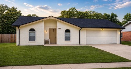 3420 Appletree Ct, Forest Hill, TX, 76140-2004 | Card Image