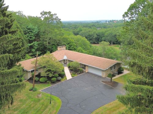 580 Shuttle Meadow Ave, New Britain, CT, 06052-1827 | Card Image