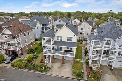 323 Bay Dunes Dr, Norfolk, VA, 23503-1768 | Card Image