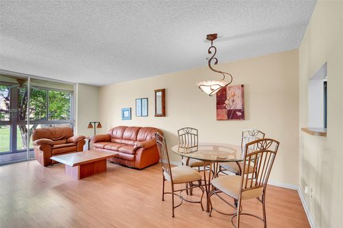 apt-201-9261 Sunrise Lakes Blvd, Sunrise, FL, 33322-1344 | Card Image