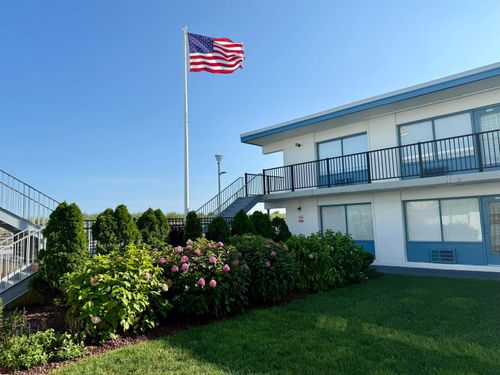 apt-b101-3501 Boardwalk, Atlantic City, NJ, 08401-6141 | Card Image