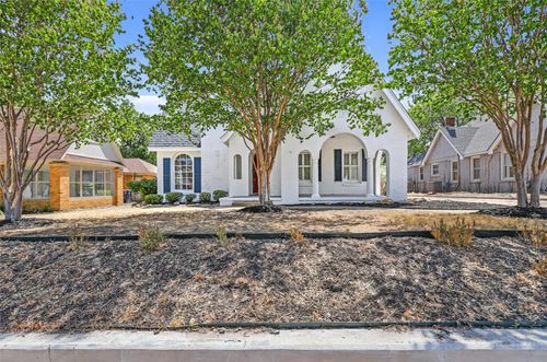 2563 S University Dr, Fort Worth, TX, 76109-1147 | Card Image