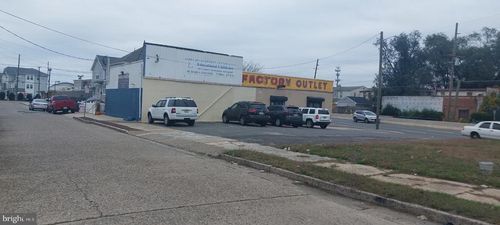 4545 S Crescent Blvd, Pennsauken, NJ, 08110-5629 | Card Image