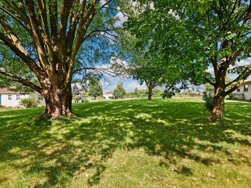 440 Woodlyn Dr, Aurora, IL, 60505-8700 | Card Image