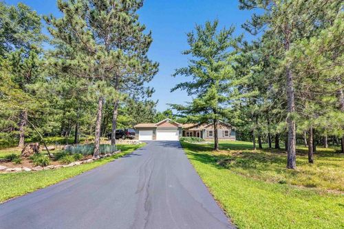 W5854 N Oak Park Circle, Wescott, WI, 54166 | Card Image