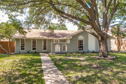 1818 Trowbridge St, Garland, TX, 75044-7683 | Card Image