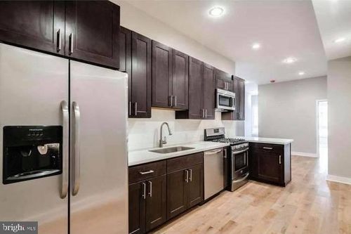 apt-2-1636 Ridge Ave, PHILADELPHIA, PA, 19130-2139 | Card Image