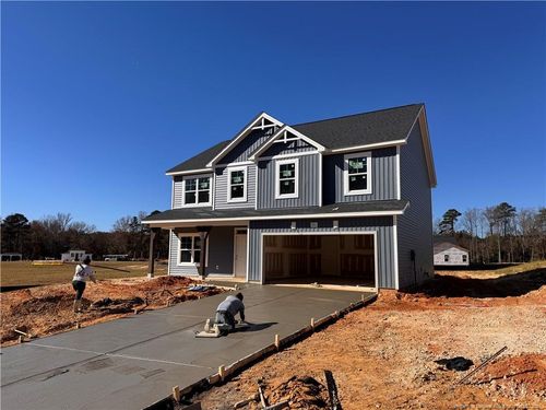 271 Elijah Way, Vass, NC, 28394-7536 | Card Image