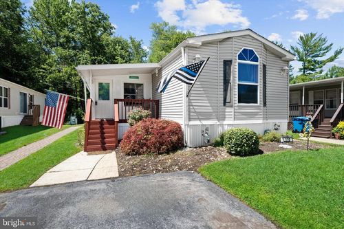 110 W Tulip Ct, Newark, DE, 19713-1088 | Card Image
