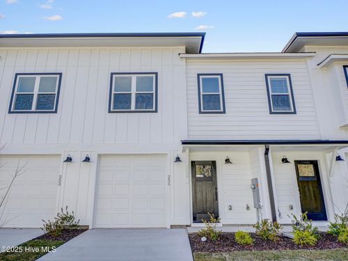 255-255 Townhome Ln, Southern Pines, NC, 28387-7447 | Card Image