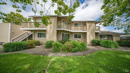 8276 Lancaster Drive, Cotati, CA, 94931 | Card Image