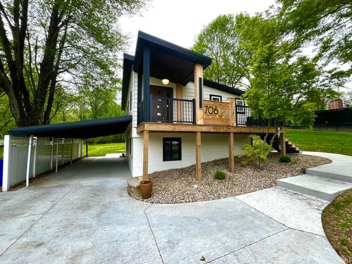 706 Rose Dr, Newburgh, IN, 47630-1543 | Card Image