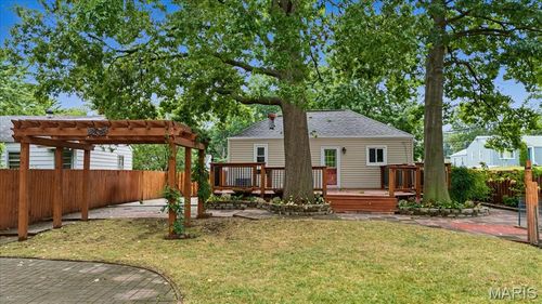 9617 Echo Lane, Overland, MO, 63114 | Card Image