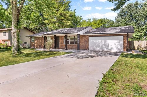 34 Belair Ct, Maryville, IL, 62062-6405 | Card Image