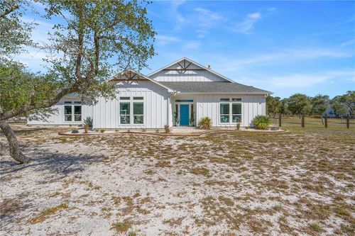 253 Coastal Wildwood Dr, Rockport, TX, 78382-2001 | Card Image