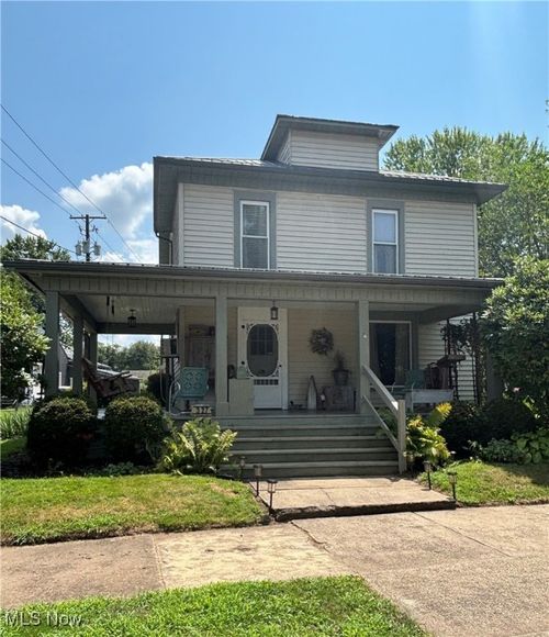 327 W Church St, Newcomerstown, OH, 43832-1109 | Card Image