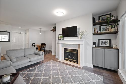 306-128 W 8th St, North Vancouver, BC, V7M3M1 | Card Image