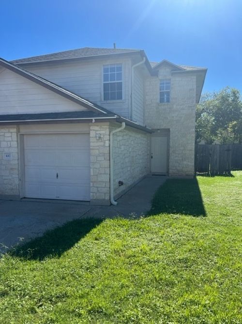 apt-b-1017 Christopher Ave, Round Rock, TX, 78681-7529 | Card Image