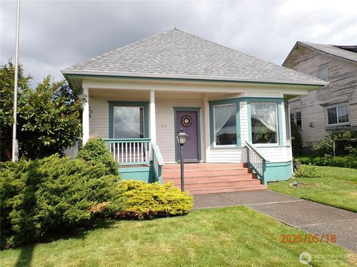 214 W 1st St, Aberdeen, WA, 98520-6216 | Card Image