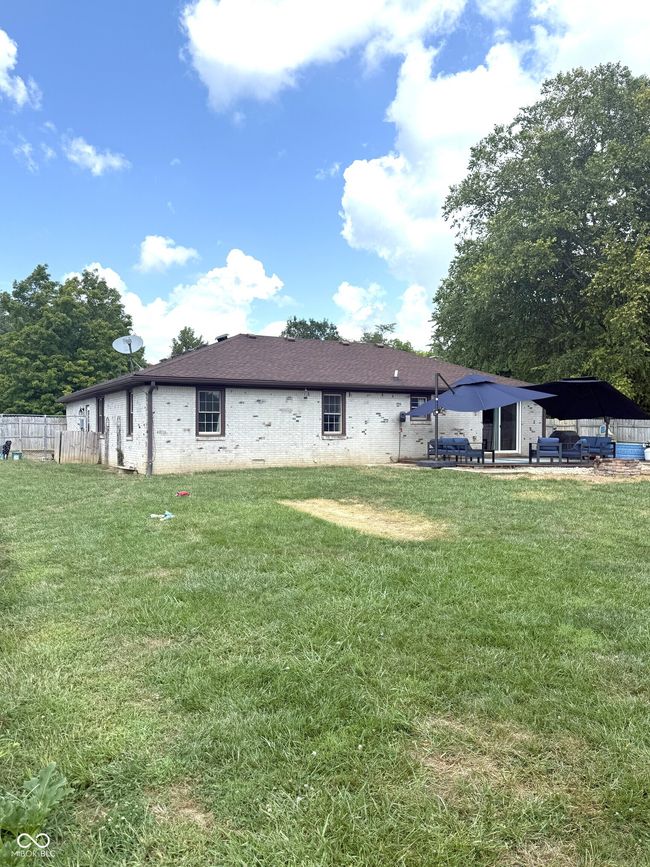 Rear View | Image 22