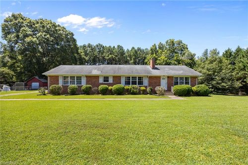 304 Boone Rd, Burlington, NC, 27217-7530 | Card Image