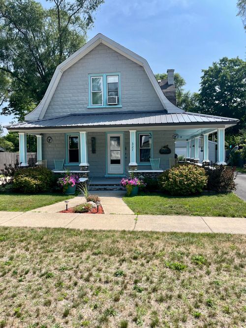 327 S Hemlock St, Evart, MI, 49631-9768 | Card Image