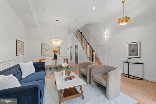 2123 11th St Nw, WASHINGTON, DC, 20001-4056 | Card Image