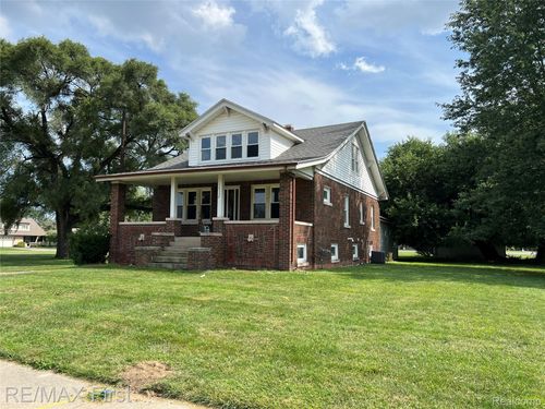 16320 Masonic, Fraser, MI, 48026-3624 | Card Image