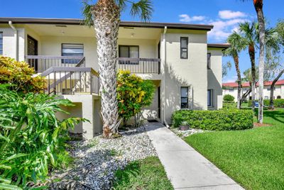 G - 21214 Lago Circle, Condo with 2 bedrooms, 2 bathrooms and null parking in Boca Raton FL | Image 2