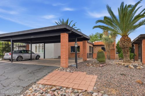 425 N Calle Del Diablo, Green Valley, AZ, 85614 | Card Image