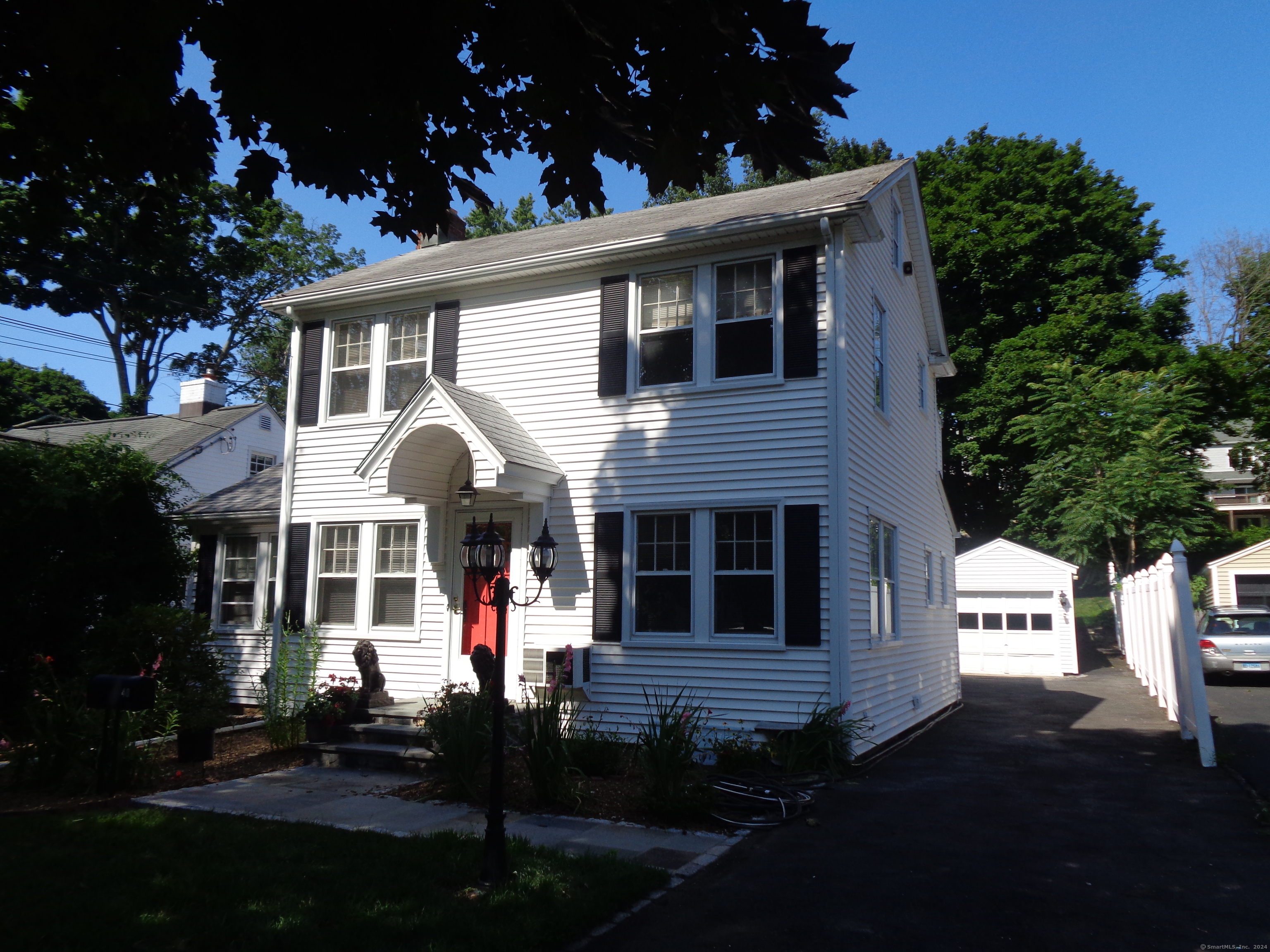 Midland Ave, Stamford, CT 06906