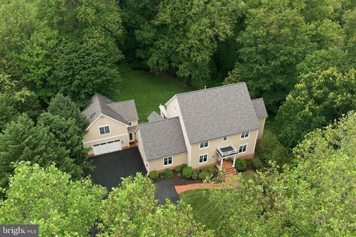 2608 Hunter Mill Rd, OAKTON, VA, 22124-1508 | Card Image