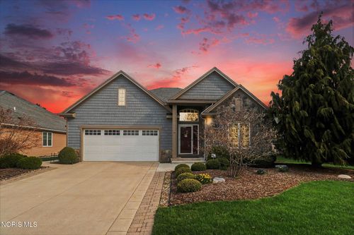 7450 Hickory Valley Dr, Maumee, OH, 43537-9054 | Card Image