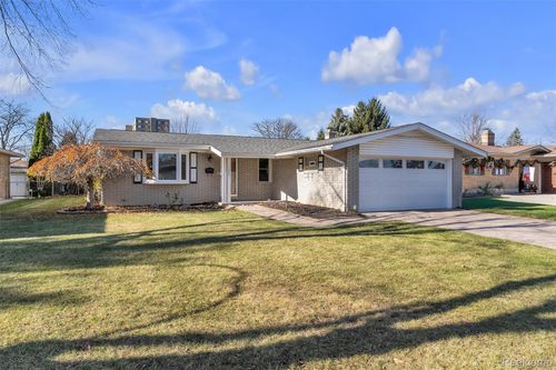 11222 Afton Rd, Southgate, MI, 48195-3300 | Card Image