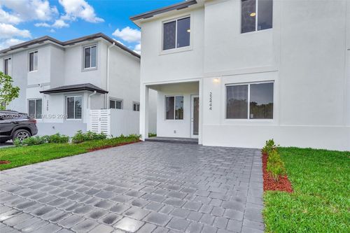 13a-22555 Sw 125th Ave, Miami, FL, 33170-6338 | Card Image